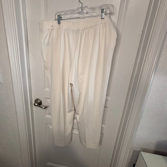 Worthington Stretch Waist Dress Pants Capri Length Womens Size 18 Ivory - Picture 2 of 3